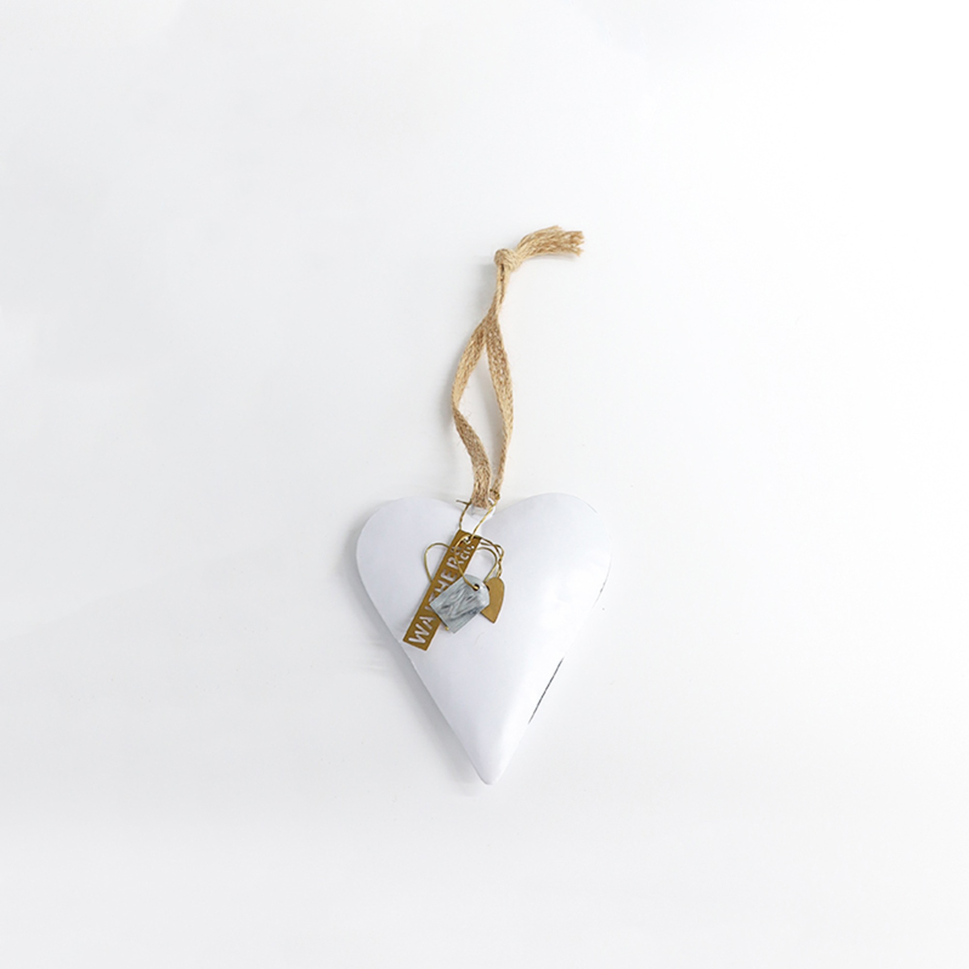 WALTHER&amp;CO 3-D Heart - White
