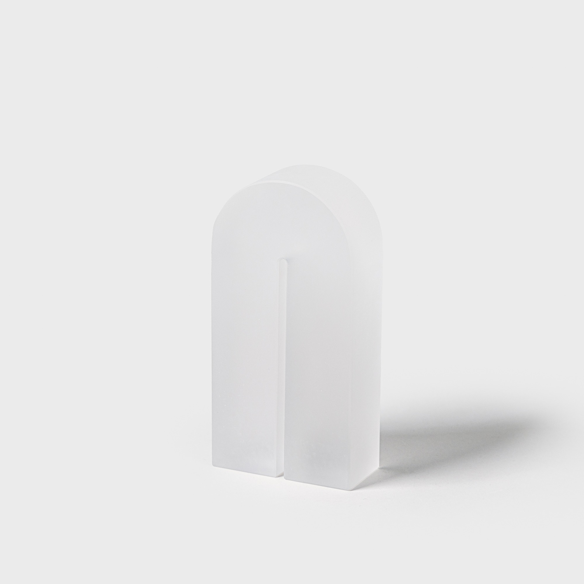 Hübsch Arch Bookend Frosted