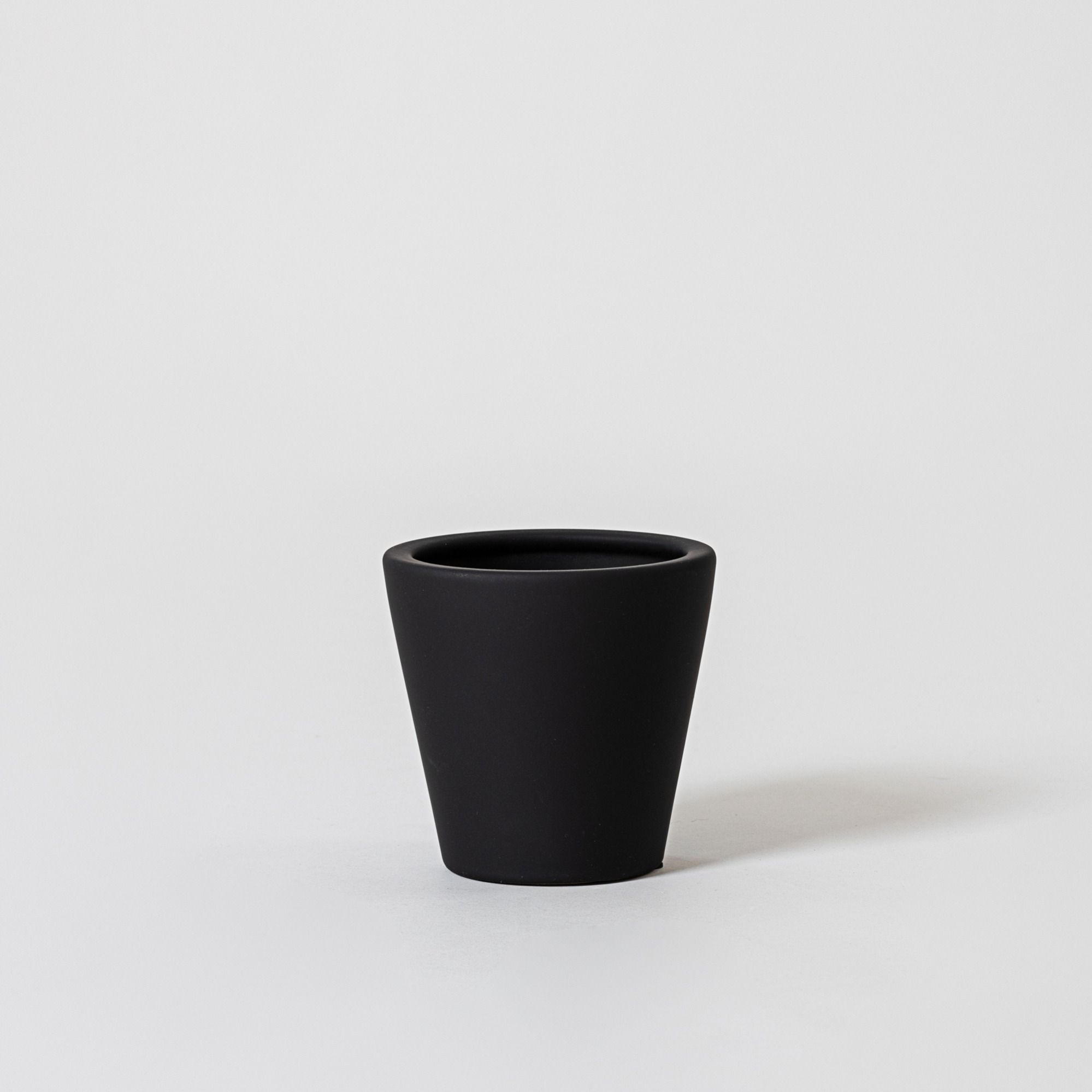 Des Pots Silk Pot - Black H.15