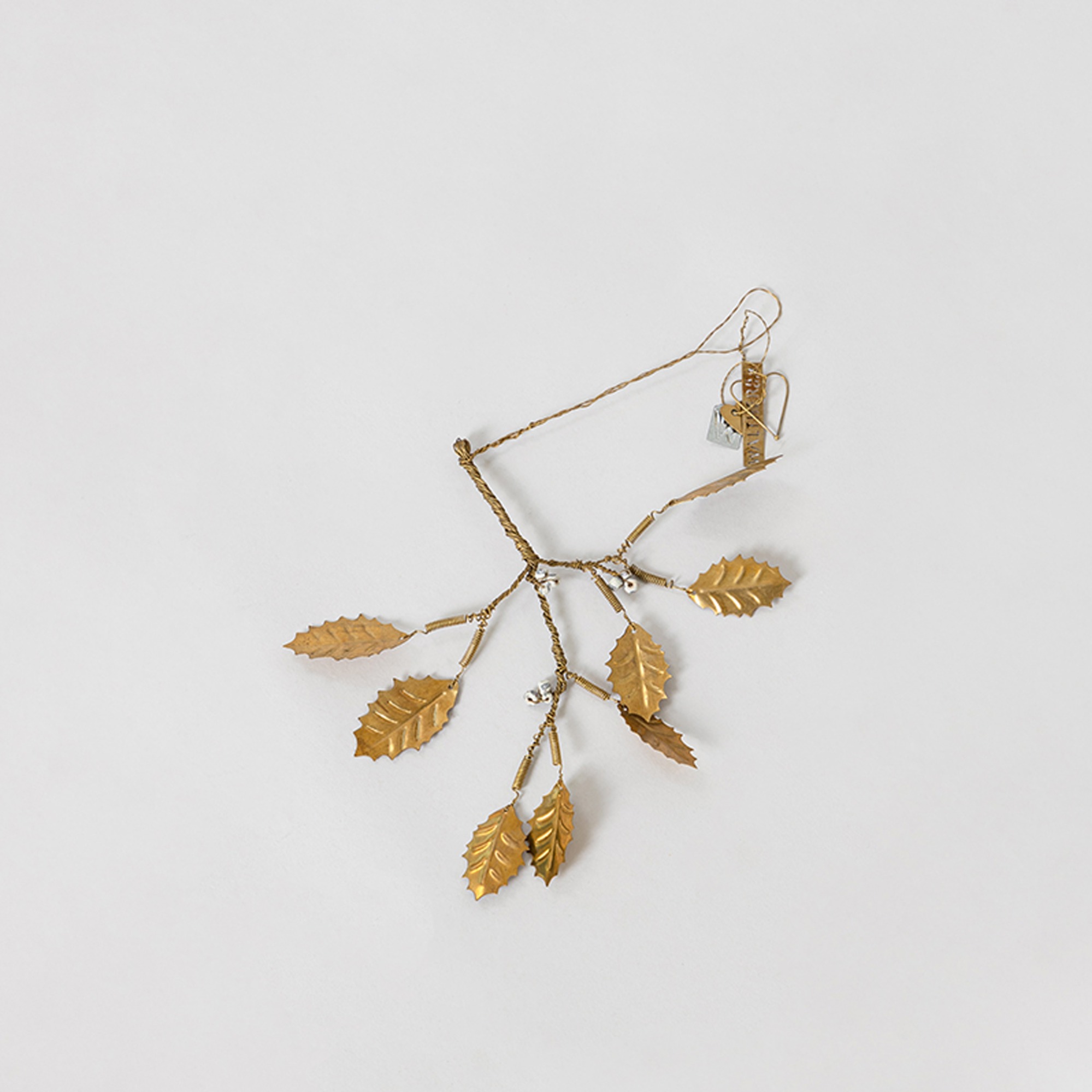 WALTHER&amp;CO Hanging Natures Holly Hanging - Brass