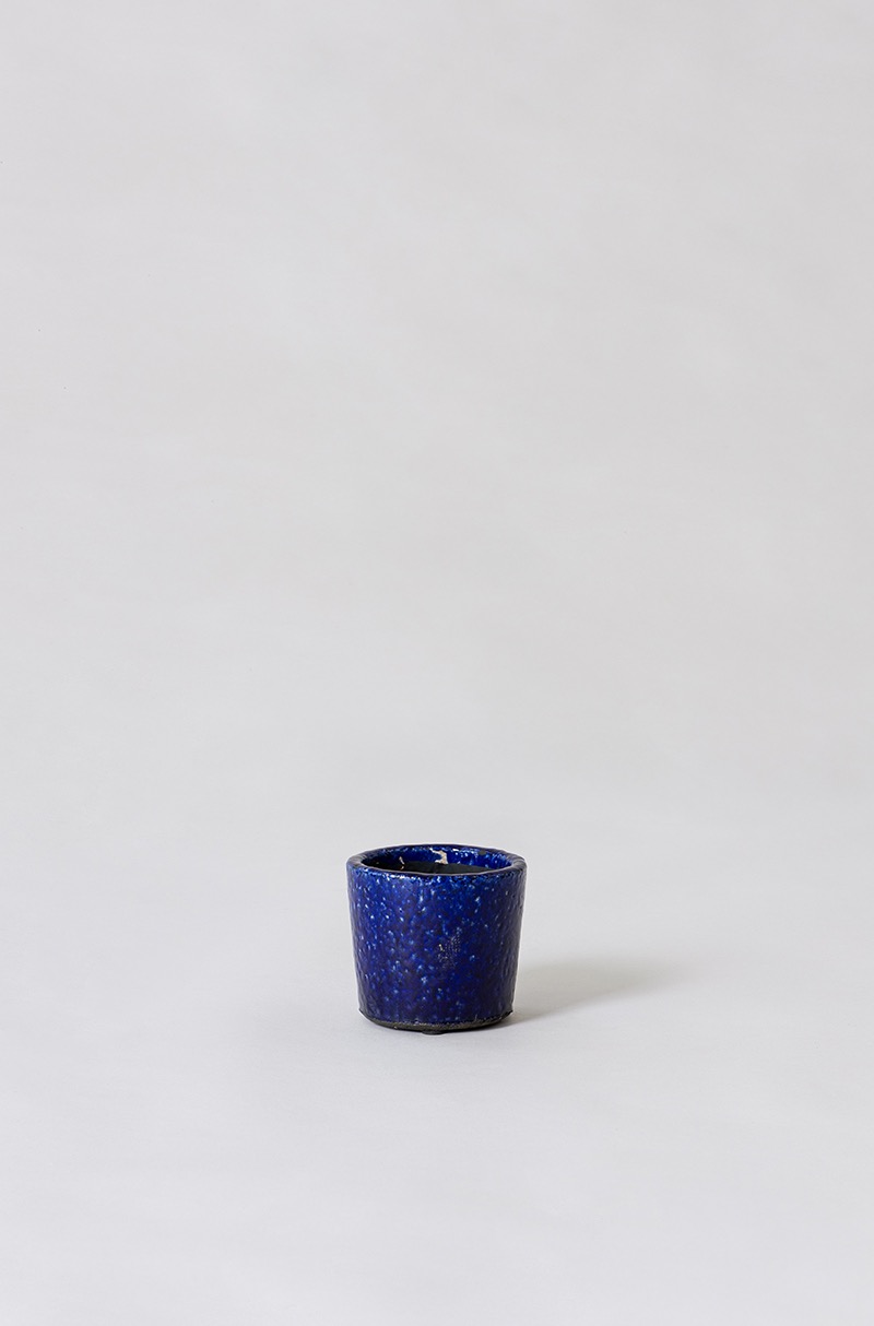 SERAX Pot conic klein blue XS